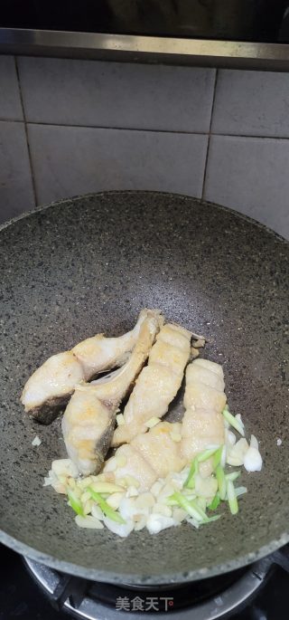 黄豆酱烧鱼腩步骤6