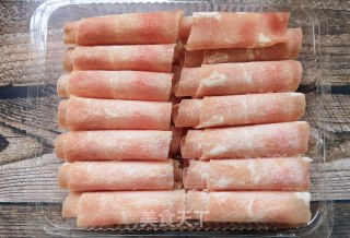 白菜粉条炖牛肉卷步骤1