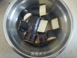 年夜饭之张灯结彩灯笼茄子步骤2