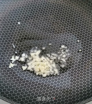 白玉菇炒油菜步骤2