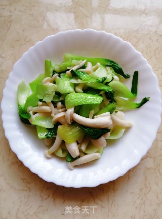 白玉菇炒油菜步骤5
