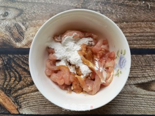 荷叶饼夹肉丝步骤2