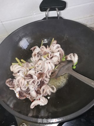蒜苗八爪鱼步骤4