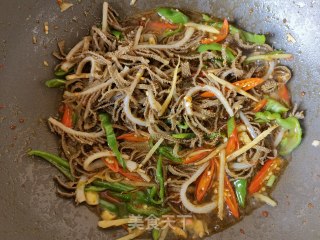 青红椒姜丝炒毛肚步骤10