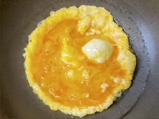 螺丝椒胡萝卜炒鸡蛋步骤5