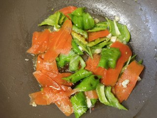 螺丝椒胡萝卜炒鸡蛋步骤10