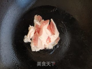 杏鲍菇黄瓜炒肉步骤2
