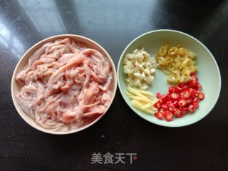 爆炒鸭肠步骤1