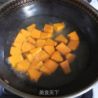 南瓜煮年糕步骤2