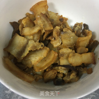 油渣白菜炒年糕步骤2