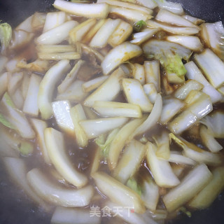 油渣白菜炒年糕步骤5
