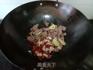 干炒牛肉步骤4