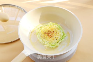 最流行的网红菜卷心菜牛排步骤3