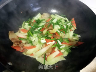 五花肉炒西兰花梗步骤6