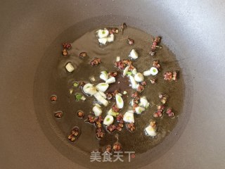 青红椒炒糯米笋步骤3