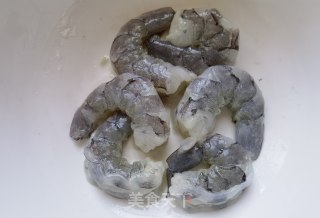 黑胡椒酱炒虾仁步骤4