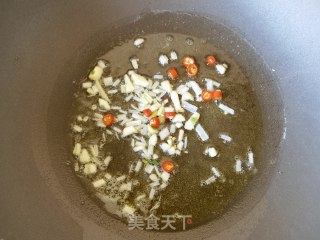 黑胡椒酱炒虾仁步骤7