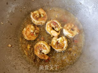 黑胡椒酱炒虾仁步骤12
