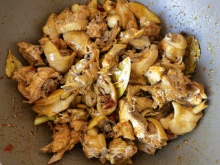 洋葱土豆炖土鸡步骤13