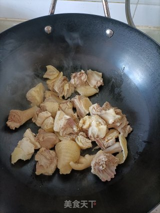 竹荪猪肚鸡步骤2