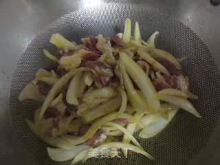 烧烤料炒羊肉步骤2