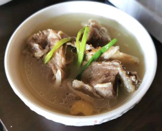 当归生姜炖羊排步骤7