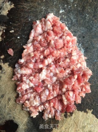 香煎羊肉饼步骤2