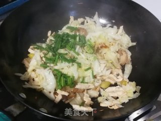 回锅肉炒包菜豆腐步骤7