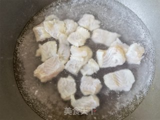水煮巴沙鱼步骤7