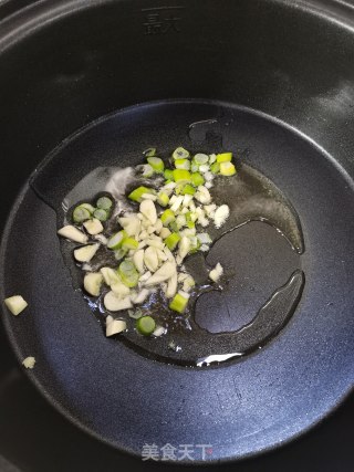 番茄烧茄子步骤3