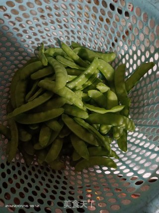 素炒荷兰豆步骤1