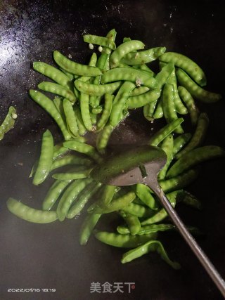 素炒荷兰豆步骤4