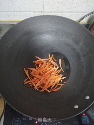 小炒海鲜菇步骤2