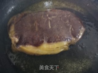 煎西冷牛排步骤3