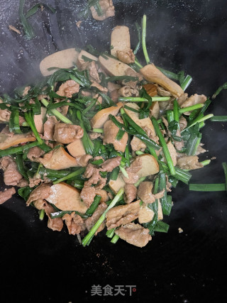韭菜香干炒肉片步骤11