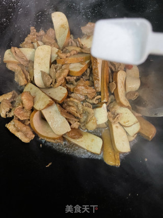 韭菜香干炒肉片步骤9