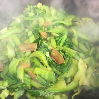 油渣炒芥菜步骤4