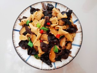 香菇木耳烧千张步骤9