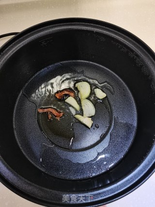 猪肉酸菜步骤1