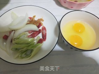 榨菜炒腊肠鸡蛋步骤1