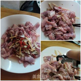 当归水蒸鸽子步骤4 当归水蒸鸽子步骤4