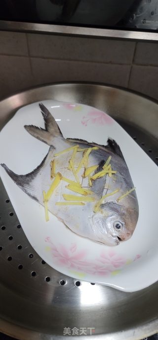 香辣蒜香鲳鱼步骤5