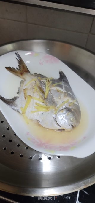 香辣蒜香鲳鱼步骤6