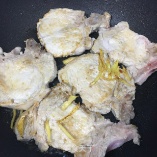 香菇黄豆烧大排步骤6