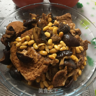 香菇黄豆烧大排步骤10