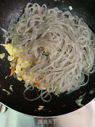 包菜鸡蛋炒红薯粉步骤10