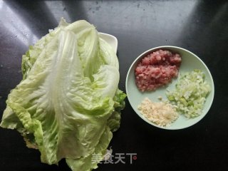 肉末生菜步骤1