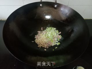 肉末生菜步骤3