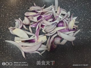 红烧萝卜焖羊肉步骤3