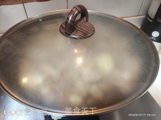 红烧萝卜焖羊肉步骤6